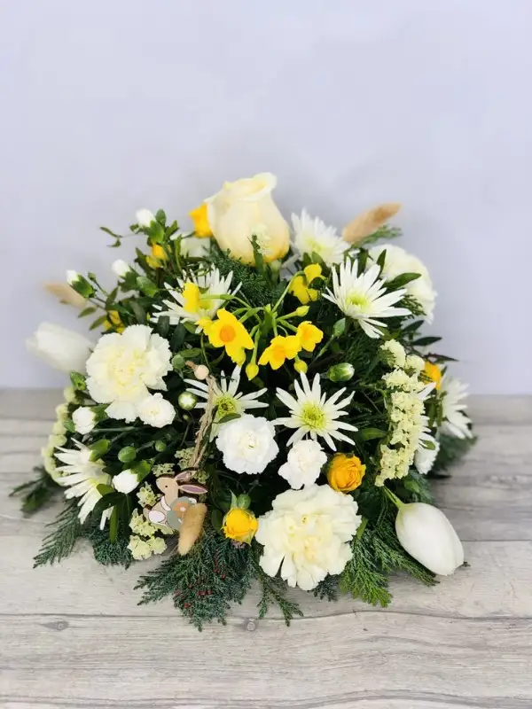 Lemon Sherbet Easter Table Arrangement