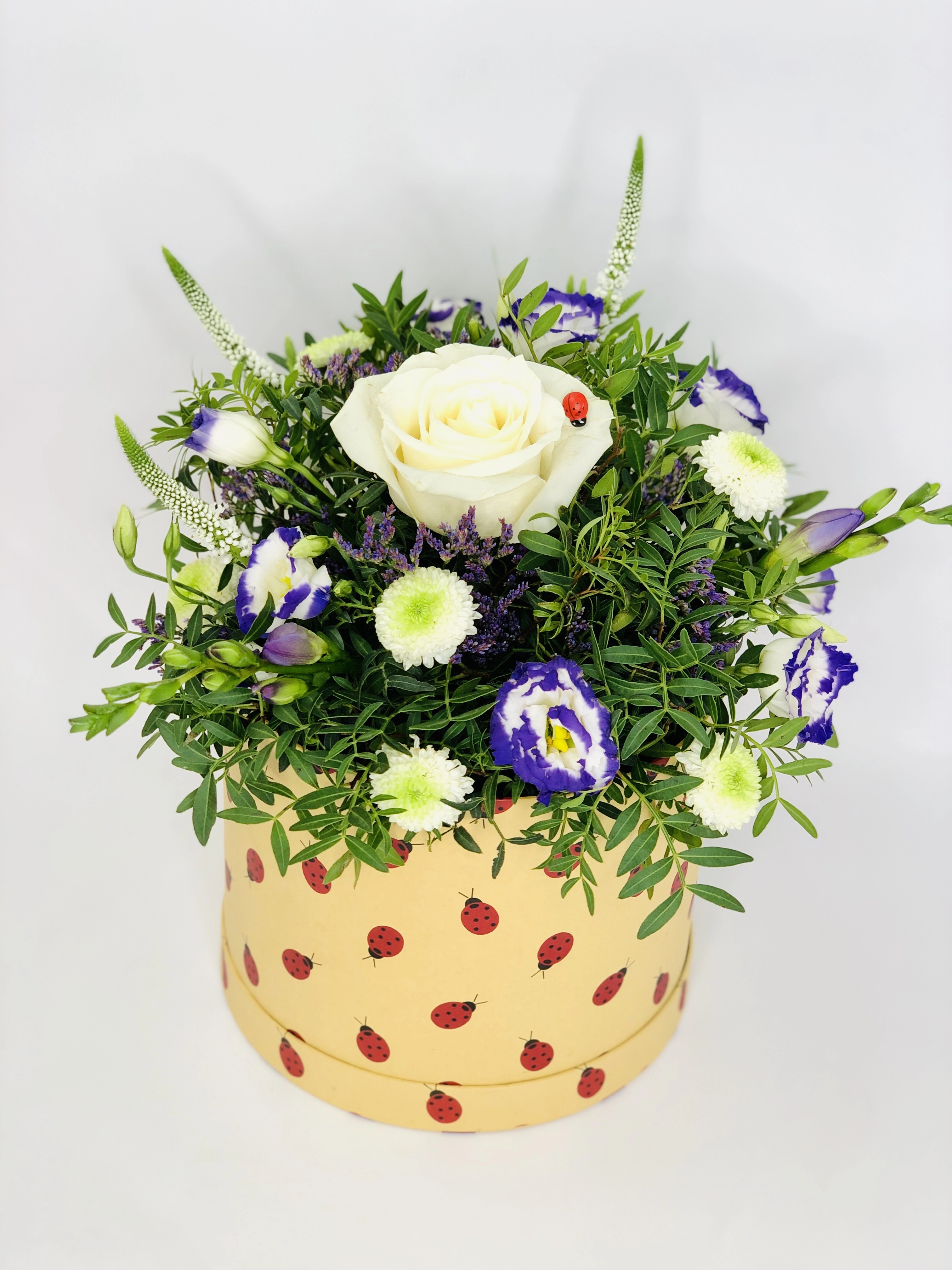 Lovely Lilacs Hatbox