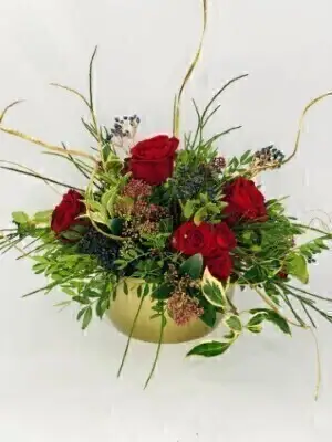 Red and Gold Christmas Table Arrangement