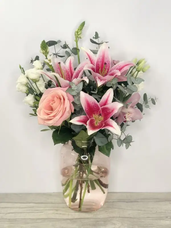 Worlds Best Mum Mothers Day Vase of Flowers