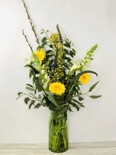 Zingy Fresh Spring Vase